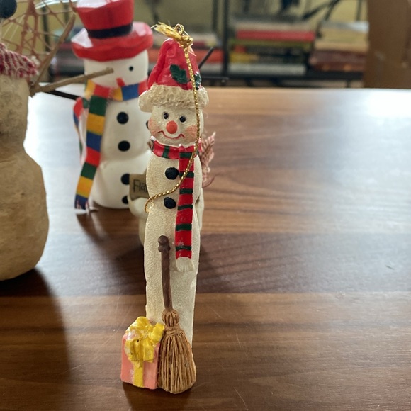 Assortment of Snowmen Ornaments - Picture 7 of 8